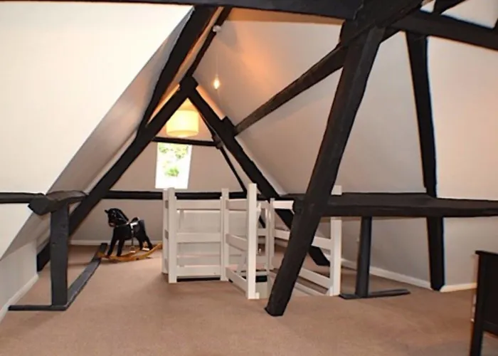 Sanders Yard ويتبي