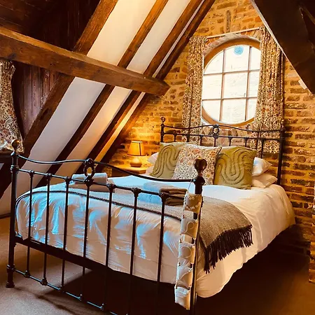 Maison d'hôtes Sanders Yard 3*